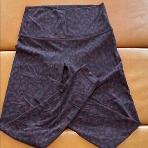 Lululemon leggings ( burgundy )
